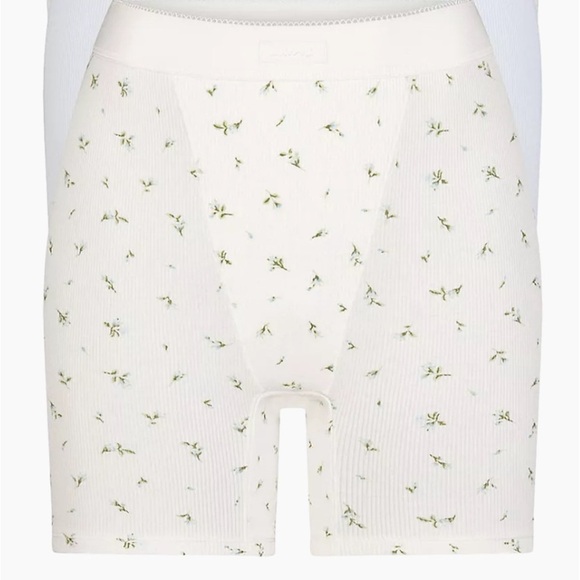 SKIMS Women’s Cotton Rib Boxer | Color: Blue Rosebud | NEW/NWOT!!🩵🩵🩵🌹🌹🌹 - Picture 6 of 9